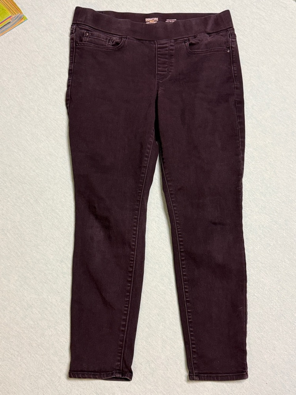 Levi Strauss Signature Gold Totally Shaping Pull-on Skinny Black Jeans W30 L28